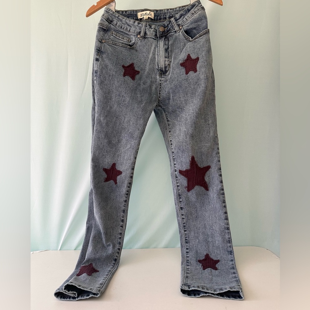 Listicle Denim Jeans with Star Details Size Small